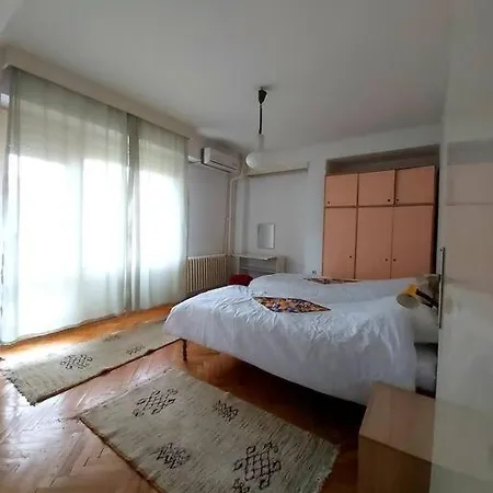 アパート ¤george's Cosy Apartment¤ スコピエ